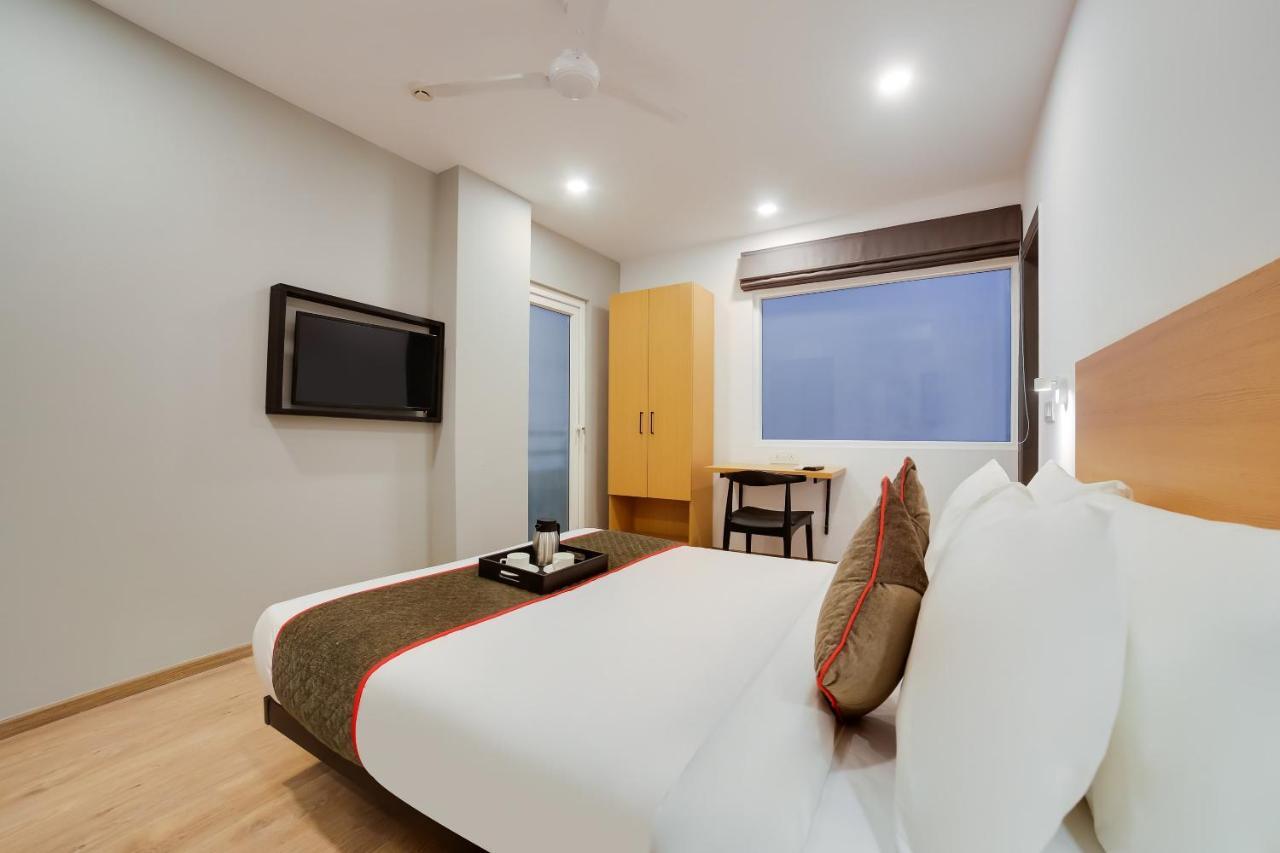 Oyo Townhouse 019 Anand Vihar Hotell New Delhi Eksteriør bilde