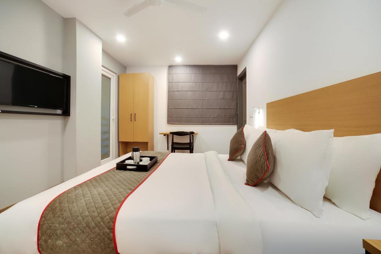 Oyo Townhouse 019 Anand Vihar Hotell New Delhi Eksteriør bilde