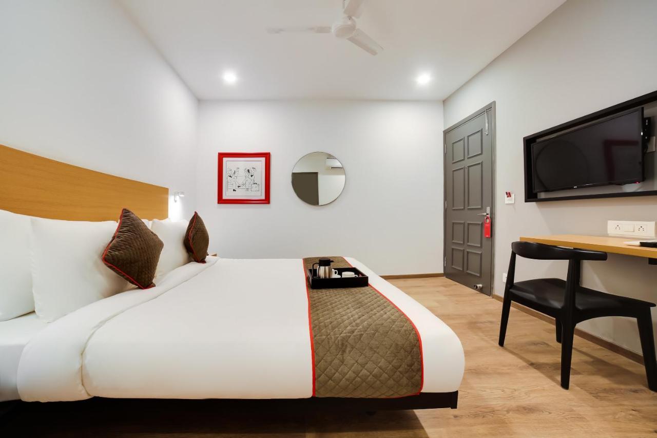 Oyo Townhouse 019 Anand Vihar Hotell New Delhi Eksteriør bilde