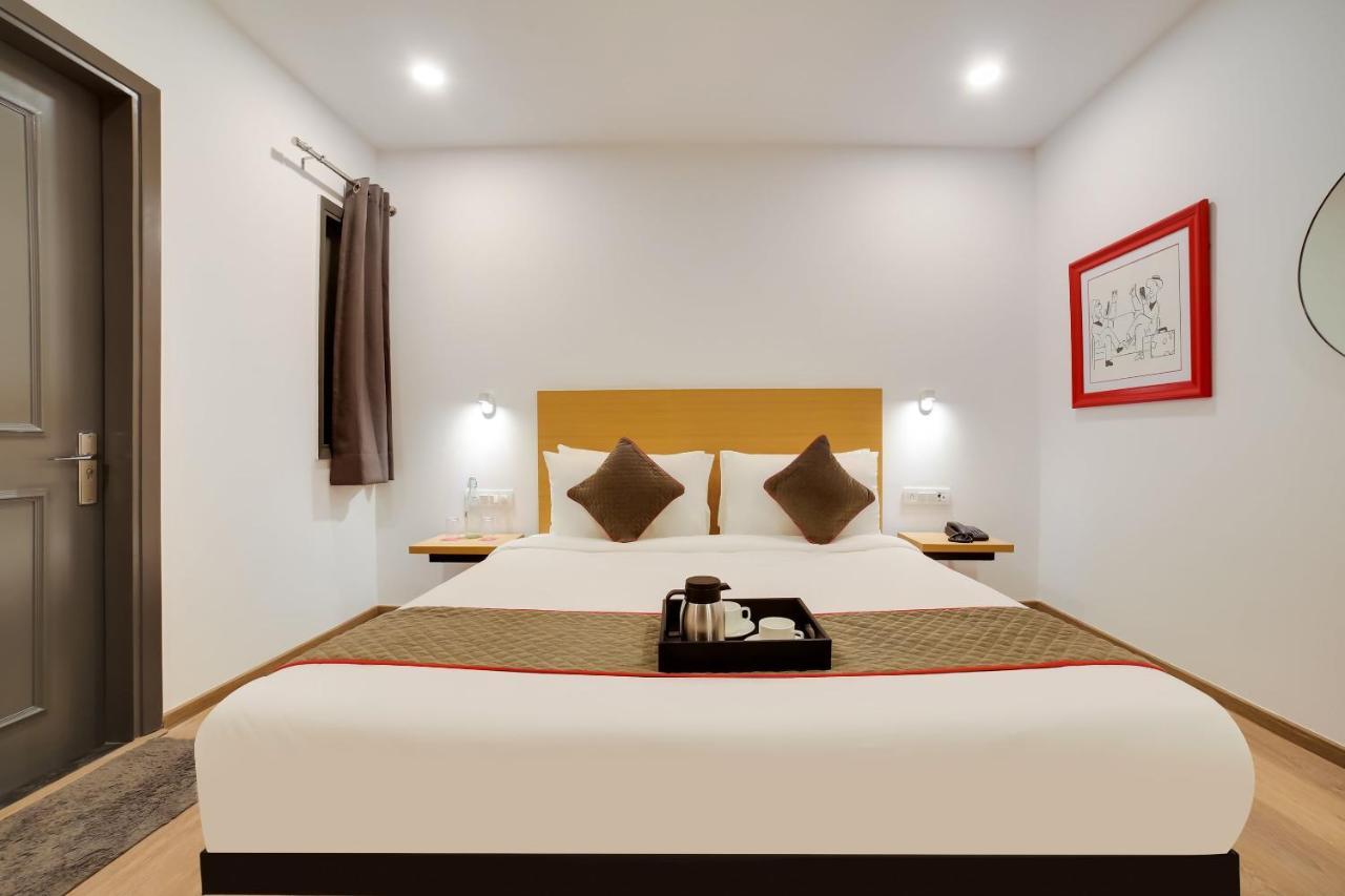 Oyo Townhouse 019 Anand Vihar Hotell New Delhi Eksteriør bilde