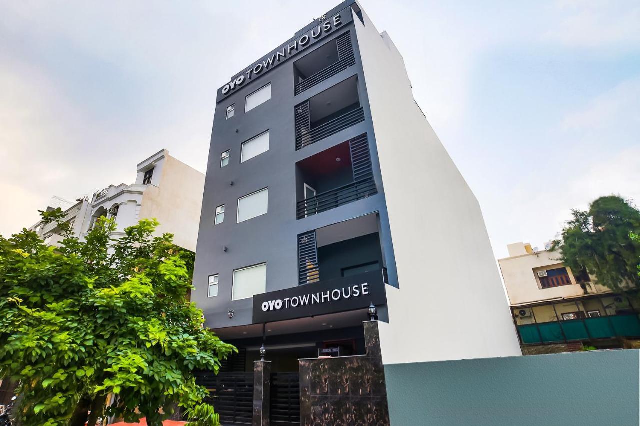 Oyo Townhouse 019 Anand Vihar Hotell New Delhi Eksteriør bilde