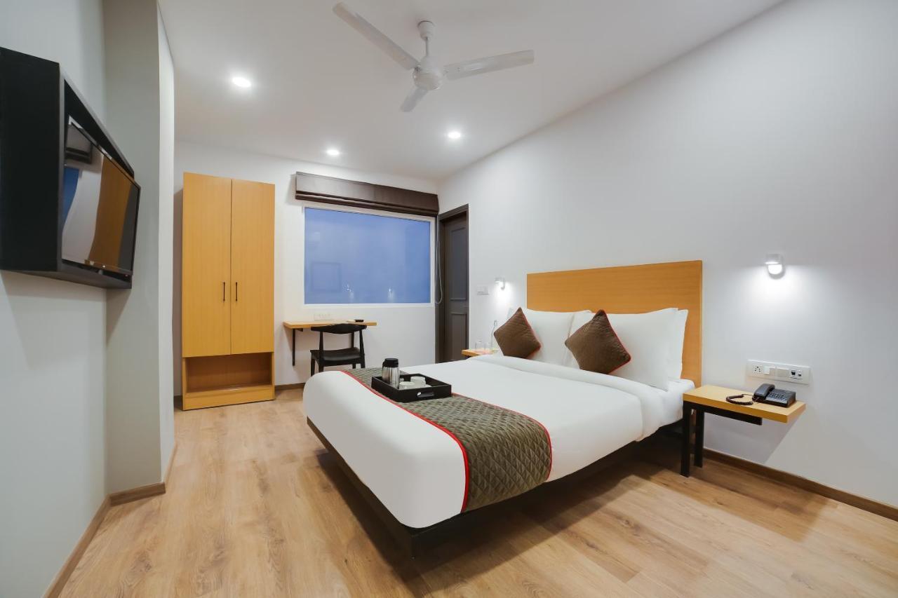 Oyo Townhouse 019 Anand Vihar Hotell New Delhi Eksteriør bilde